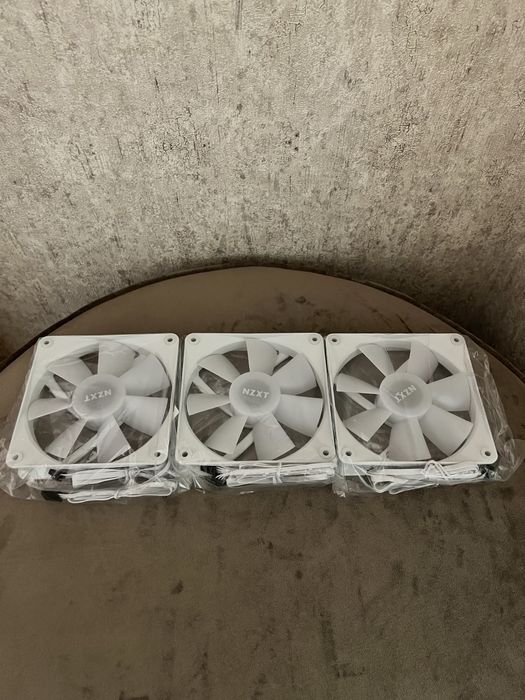 Компьютерные вентиляторы NZXT F120 RGB CORE FAN, на ВЫДУВ! НОВЫЕ!