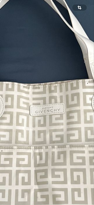geanta givenchy de umar