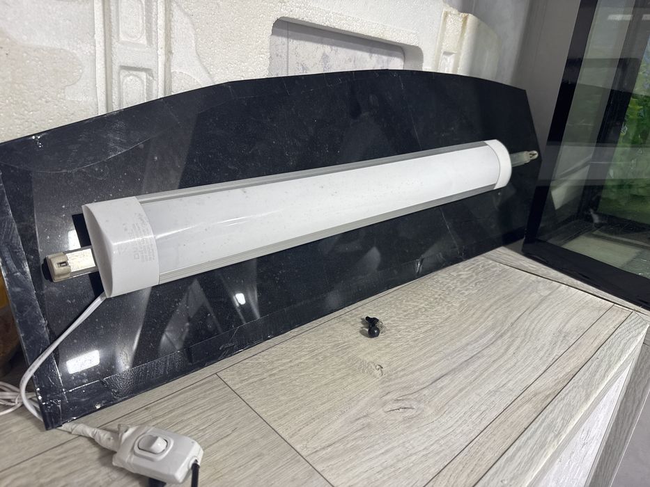 Аквариум 1/0.25/.06 сотилади