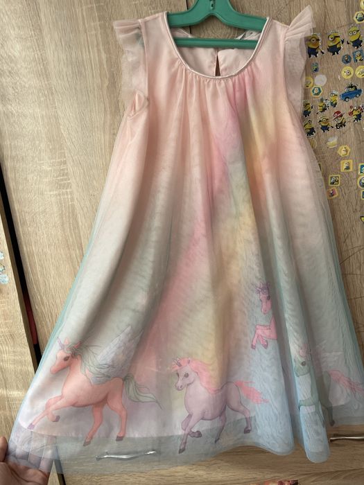 Красиви роклички HM