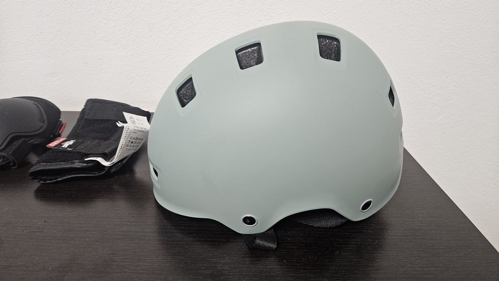 Set casca bicicleta OXELO + Protecții coate, genunchi, palme