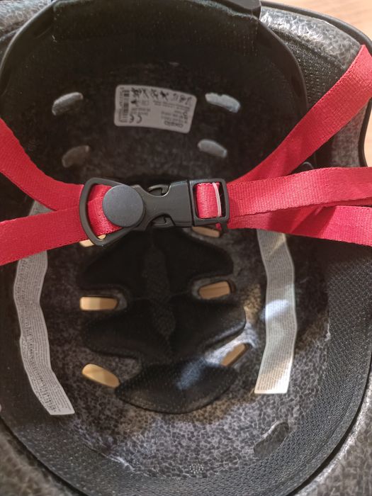 Каска за тротинетка ,колело ,ролери