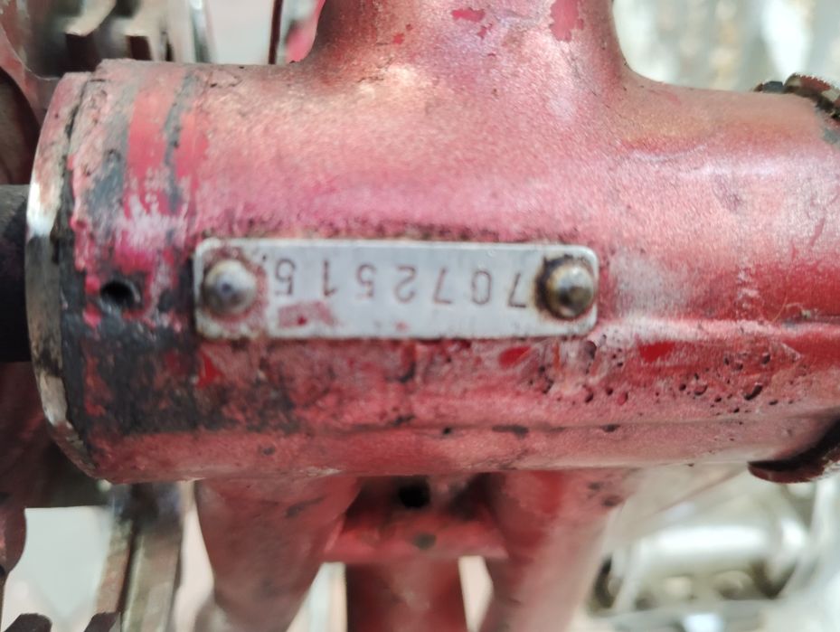 Cursiera de colecție Peugeot cu serie