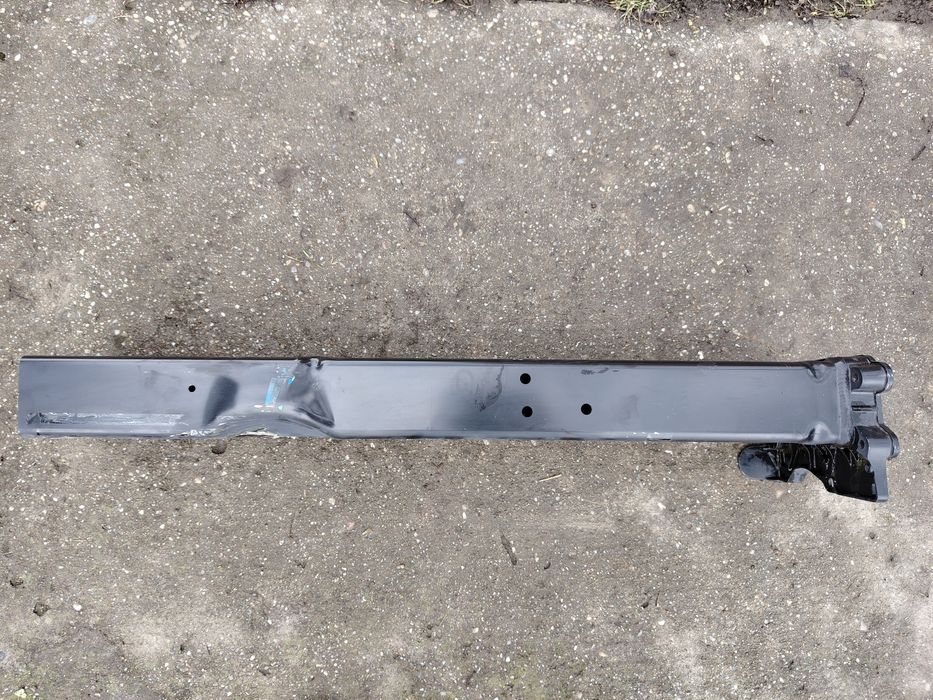Traversa lonjeron 4m0805110m