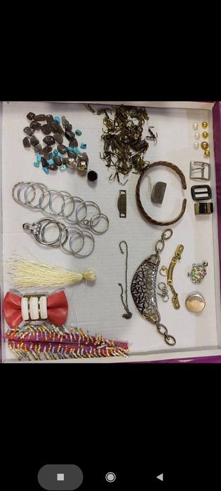 Всё для рукоделия. Коробки, розочки из фоамирана нескольких размеров .