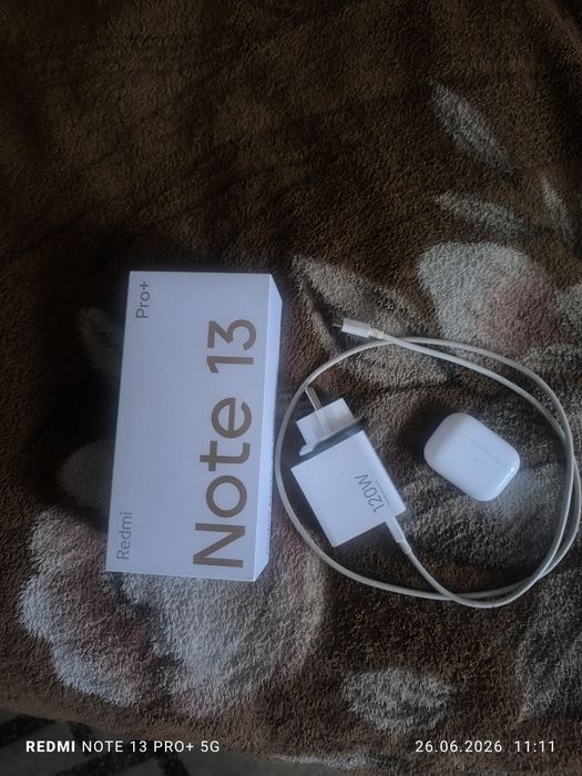 Продаётся телефон redmi 13 pro plus
