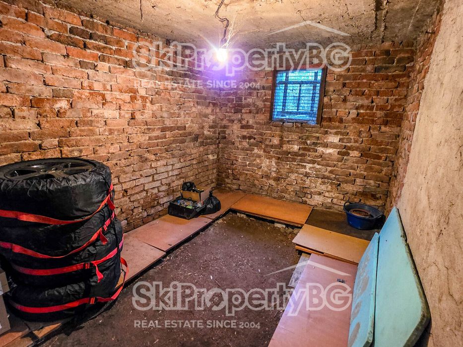 Продава се Етаж от къща в Самоков - 75 кв.м за 666 €/кв.м - Снимка #17