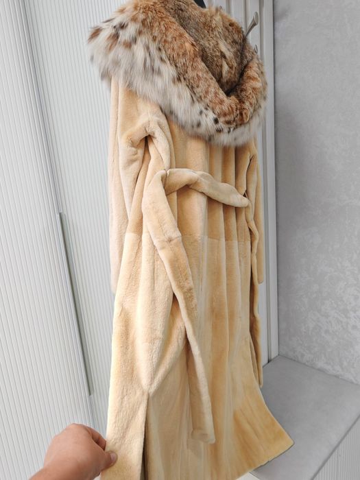 Продам новую шубу