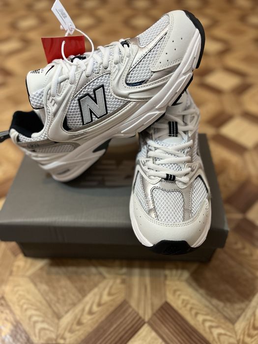 Продам New Balance530
