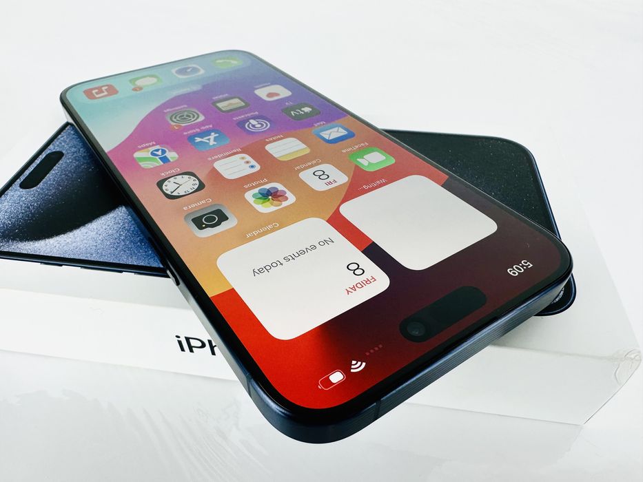 Apple iPhone 15 Pro Max 256GB Blue Titanium Отличен! Гаранция!