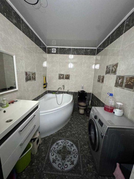 Продам Коттедж на 8 микрорайоне