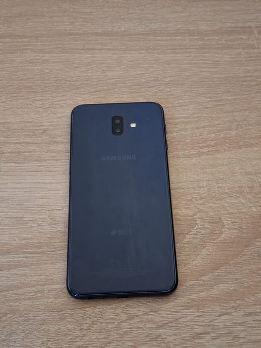 Samsung Galaxy J6 Plus STICLA FISURATĂ