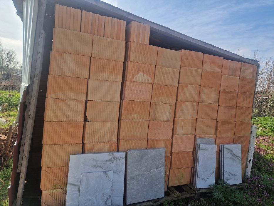 Тухли 25 имам 1500 бр