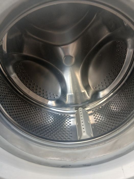 Стиралка Indesit