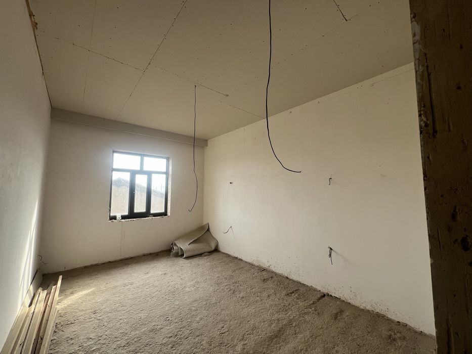 Назарбекда арзон котеж 1,5 сотих 5 та хона, мансарда