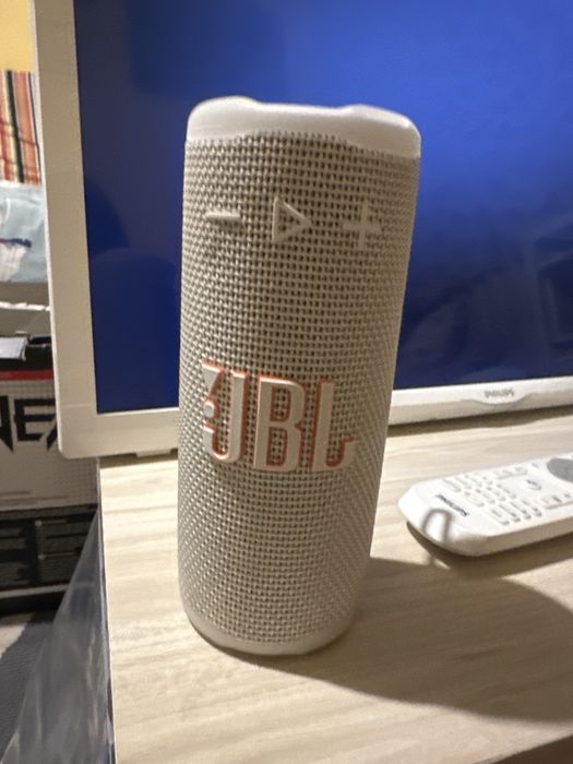 JBL Grip 2026та година