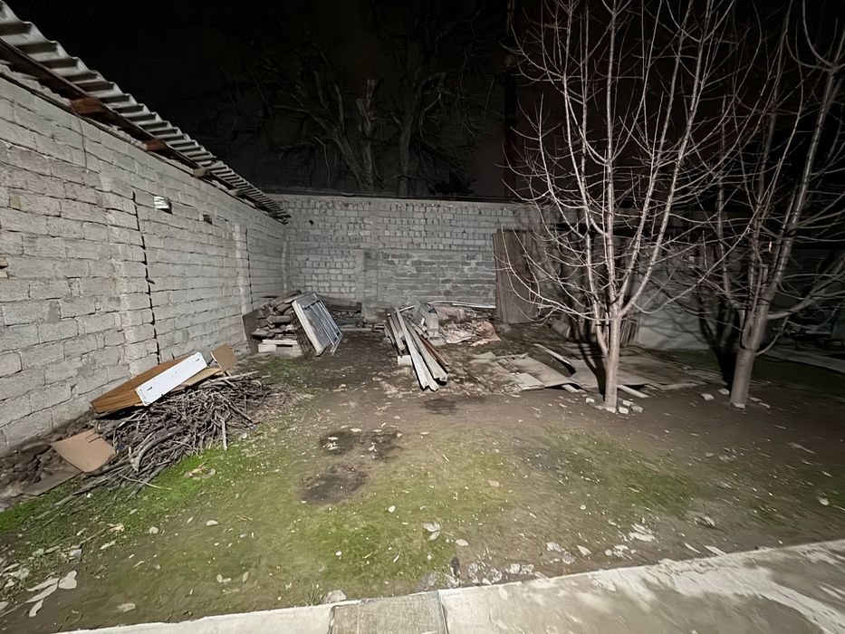 3.6 соток участка-земли в Алишеробод Махалла. Под застройку.