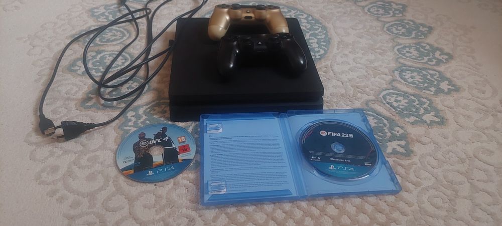 Приставка Playstion 4 silm