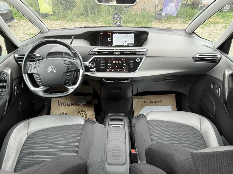 Citroen C4  7 locuri 2020