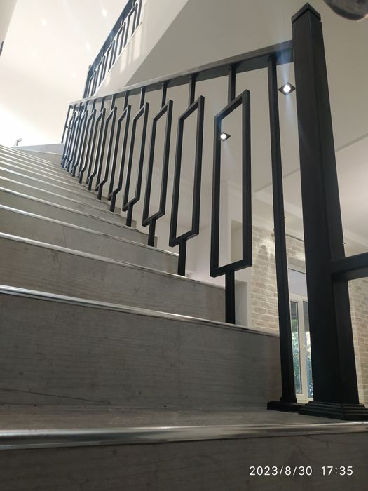 Перила на лестницу