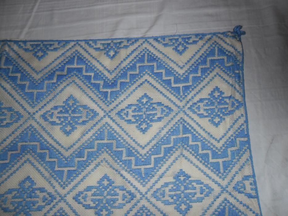 Ковьори за стена и калъвки за възглавници