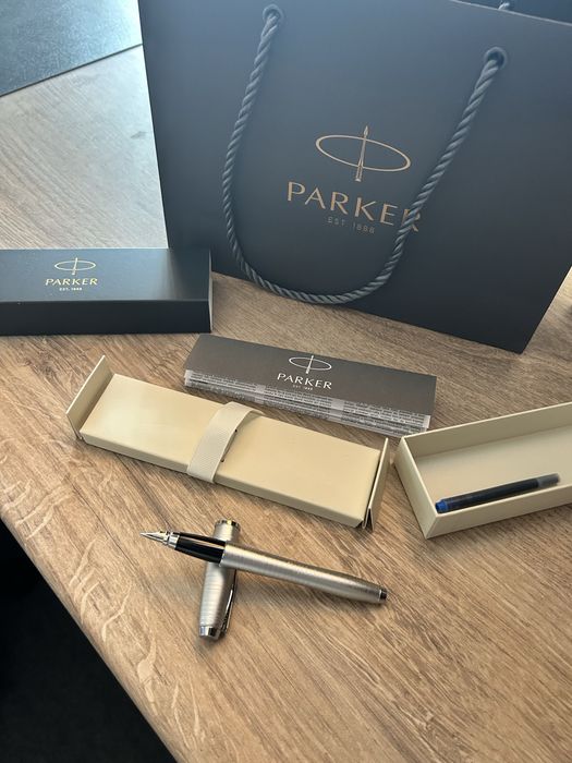Parker IM Premium – сребриста писалка | Нова с оригинална кутия