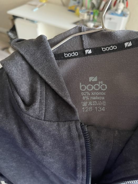 Продам костюмчик bodo