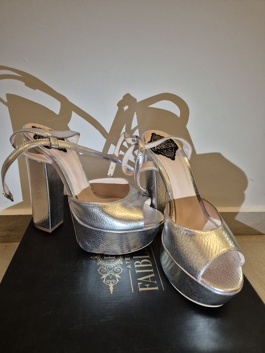 Sandale scena noi FAIBLESSE