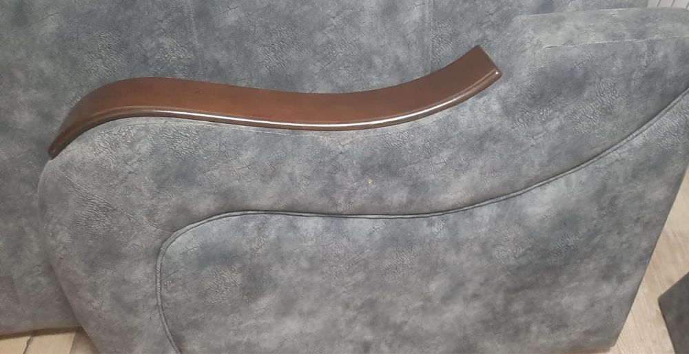 Продам диван б у