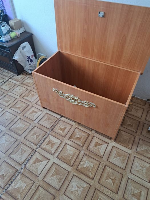 Сандық  сатылады . Продам  сундук  .