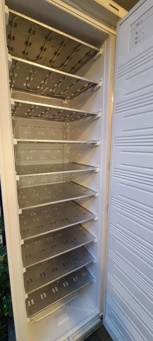 Фризер Liebherr 2 метра 10+1 чекмеджета