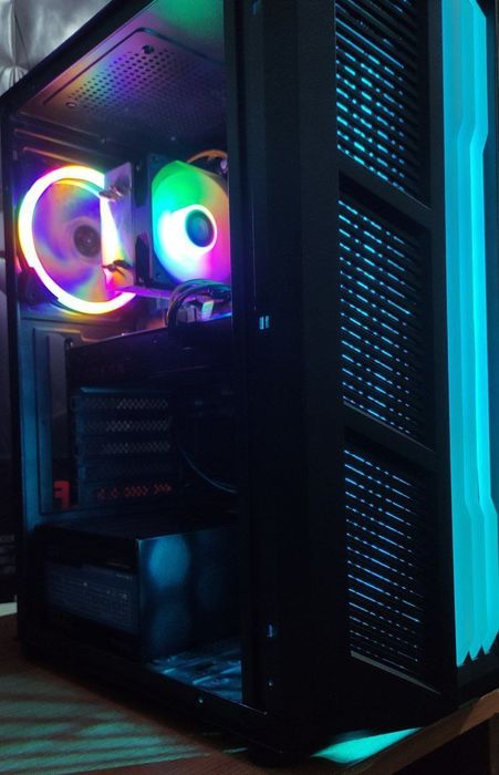 Srochna Igravoy keys sotiladi!