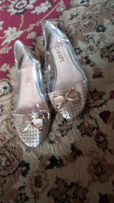 Продам обувь по 3000