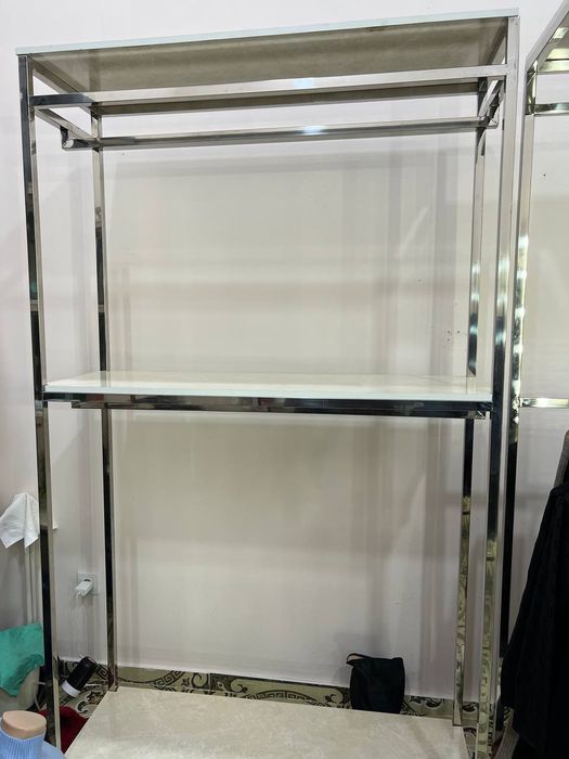 Magazin uchun mebel