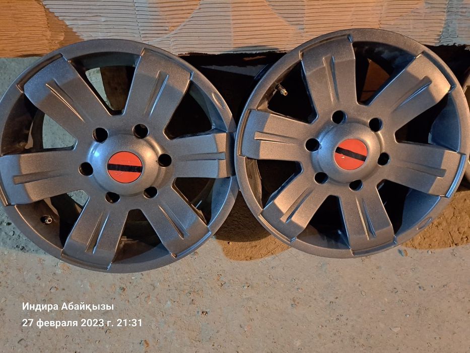 Диск на машину новые
