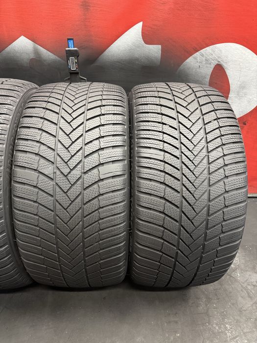 225 45 17 / 245 40 17, Зимни гуми, Спорт пакет, Bridgestone BlizzakLM005, 4 броя