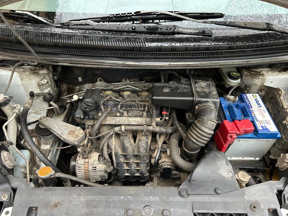 Mitsubishi colt 2010