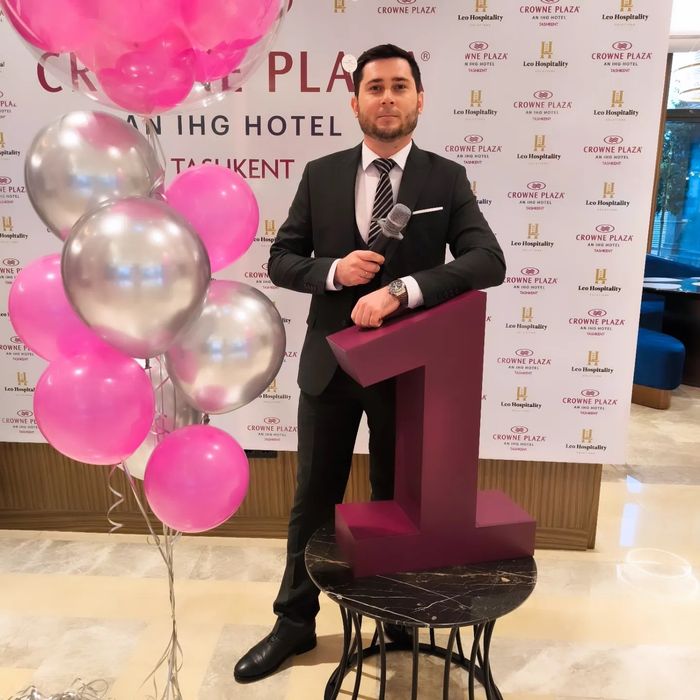 Ведущий мероприятий