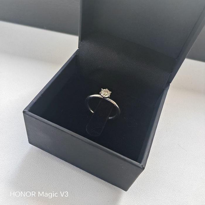 Inel aur alb 14K cu diamant natural 0.40 ct VVS2 – certificat IGI