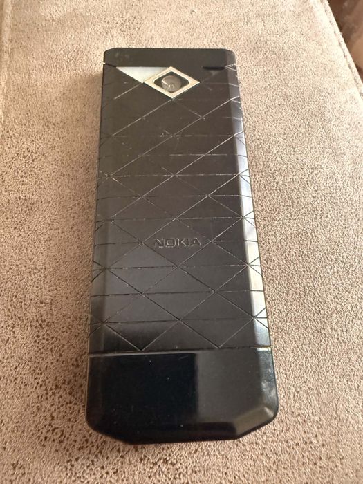 Nokia 7900 Prism ретро колекционерски модел