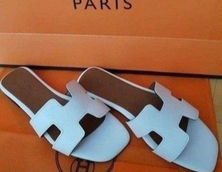 Papuci diverse marimi+geanta/40cm L,etichetă, saculet