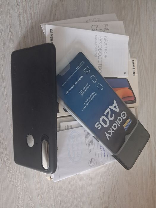 Samsung Galaxy a20s SROCHNA!
