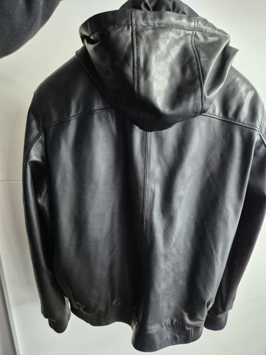 Мъжко кожено яке с качулка