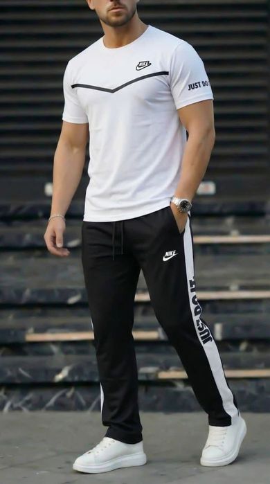 Продавам мъжки дрехи