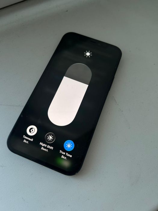 Продам Айфон 12(128) black