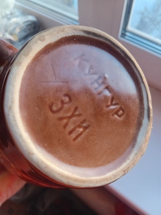 Картина,кувшин,графин.