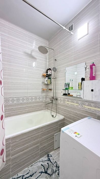 Срочно Продаётся квартира метро Буюк Ипак Йули художник 2-комн новый