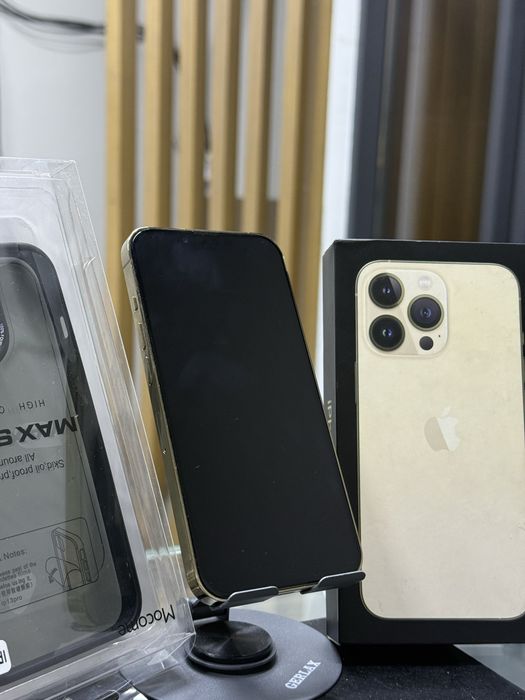 IPhone 13 Pro в идеальном состоянии