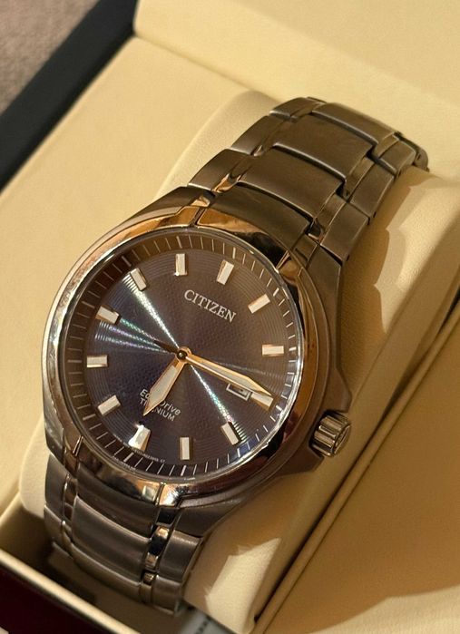 Часовник Citizen - Eco Drive, Sapphire Crystal 43 mm
