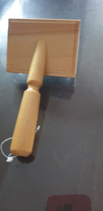 Щётка для кота, дерево